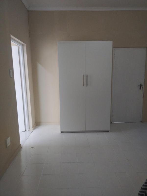 To Let 1 Bedroom Property for Rent in Woodstock Western Cape